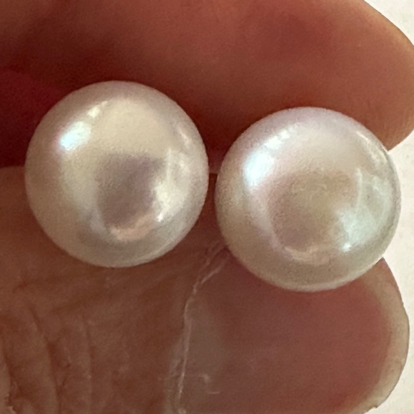 Pearl Stud Earrings - TWO Sizes - 925 Sterling Silver (10.3mm & 6.7mm) - Picture 7 of 12